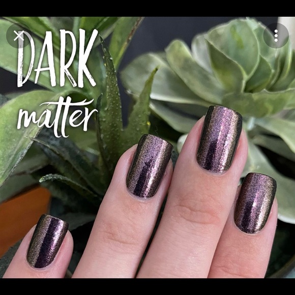 Colorstreet Dark Matter nail strips - Picture 1 of 3